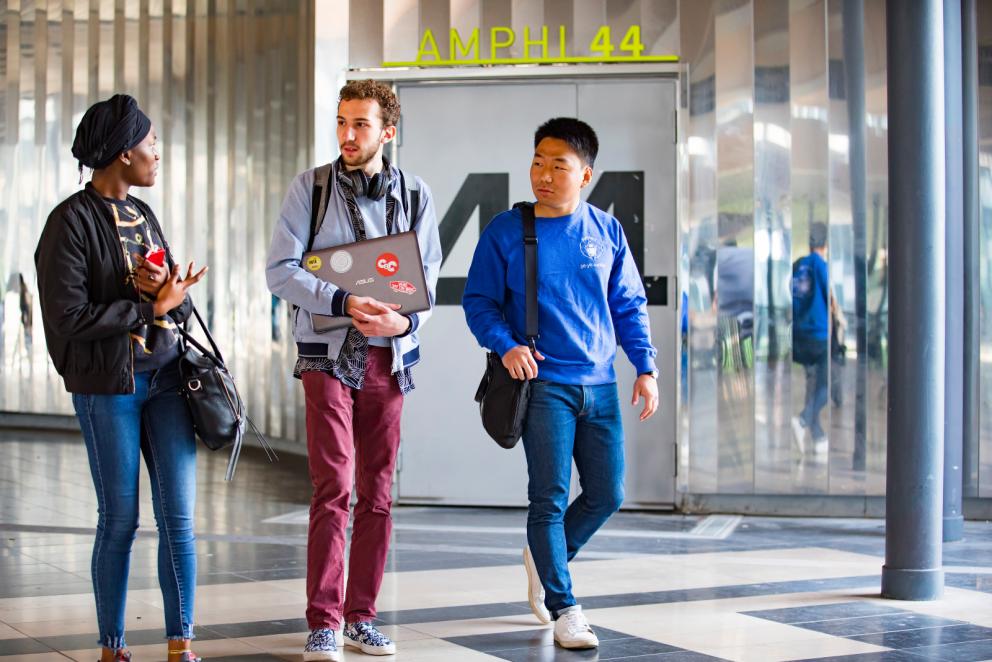 Étudiants étrangers